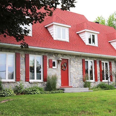 坡上小屋住宿加早餐旅馆 Saint-Jean-de-Boischâtel 外观 照片